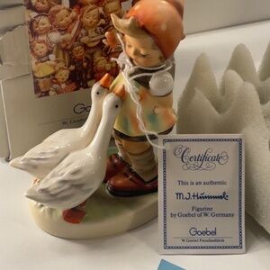 2 Goebel M.I. Hummel